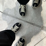 Stylish Canvas Tabi Lows: Iconic Split-Toe Sneakers, Free Socks
