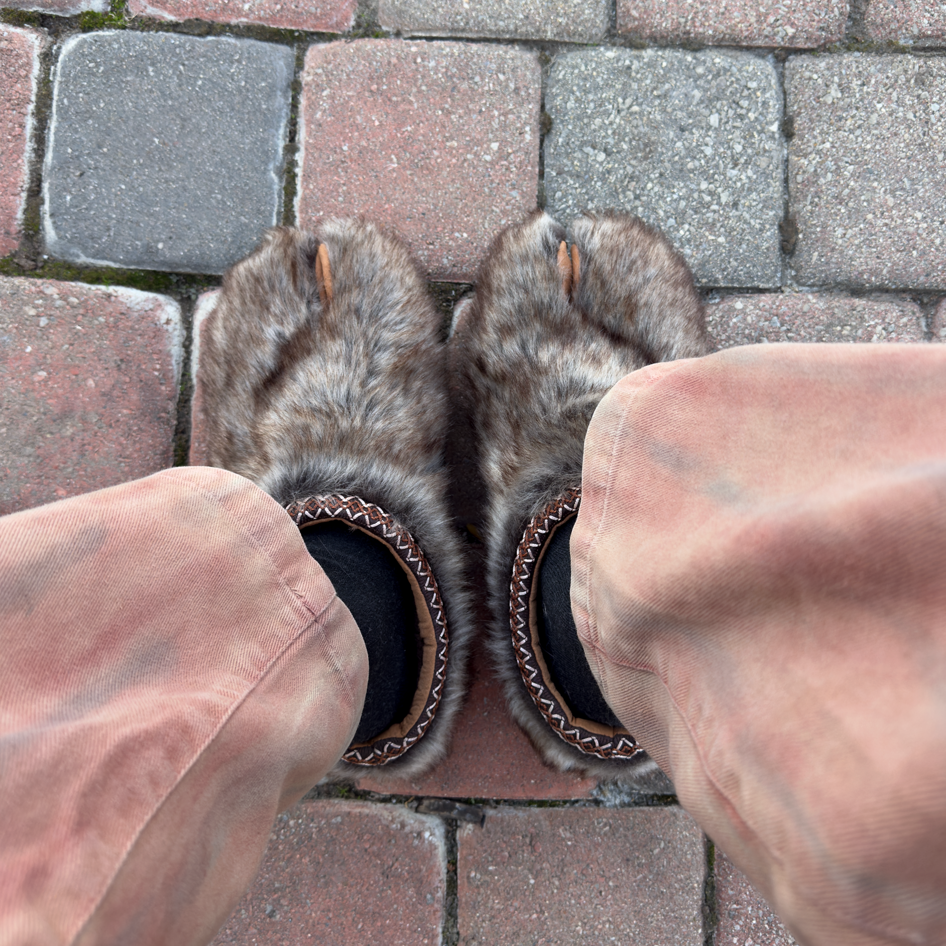 Ultimate Comfort GOAT Tabi Faux Fur Slippers with Sherpa Footbed